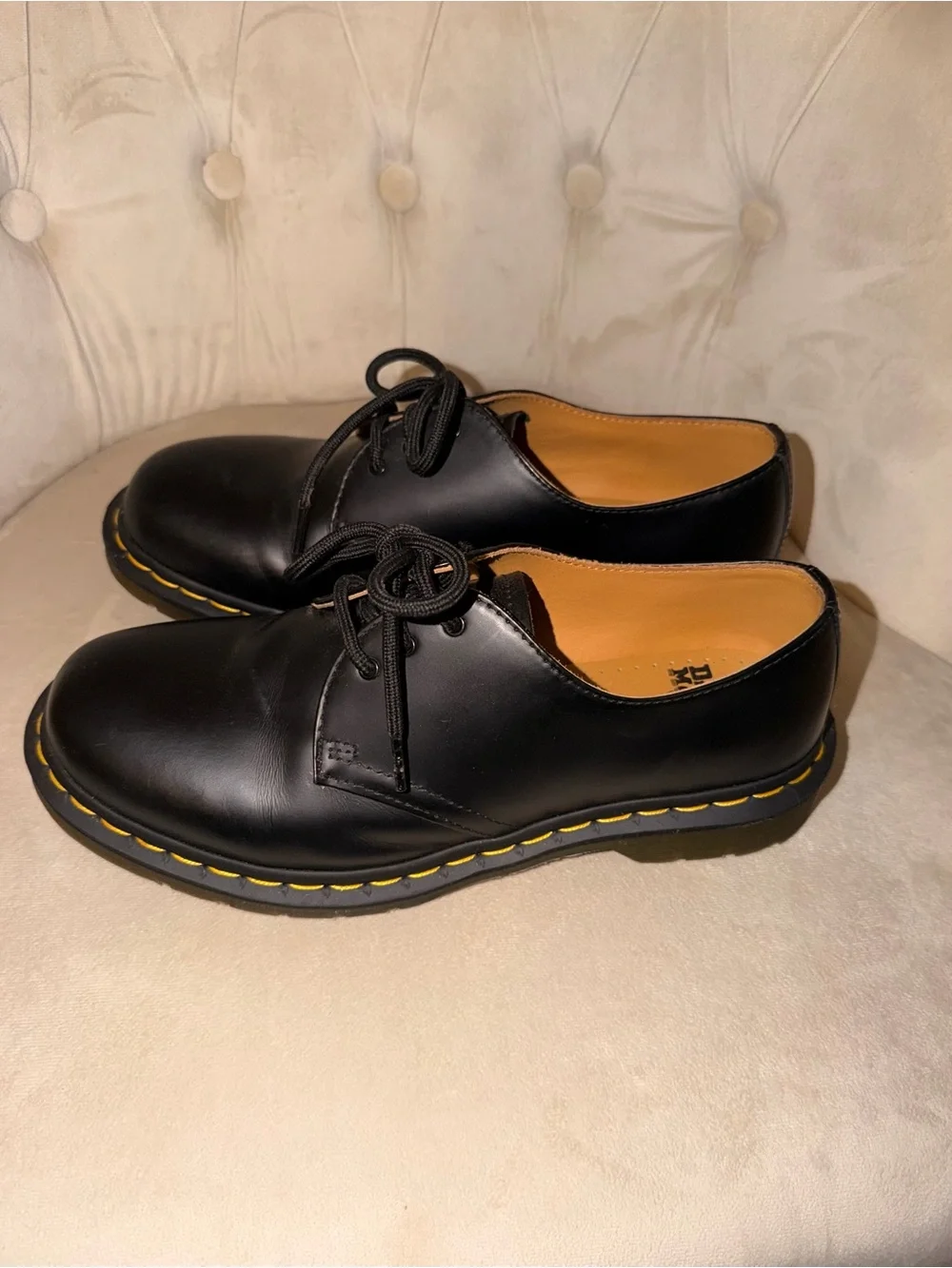 Dr. Martens Women's Oxford 1461